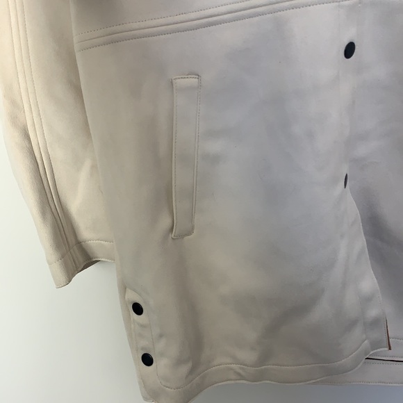 B.Young chill long jacket - Picture 6 of 6